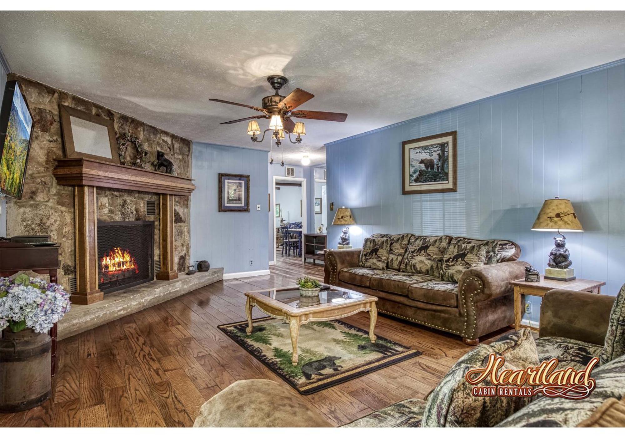 Villa Leprechaun Island à Gatlinburg Extérieur photo
