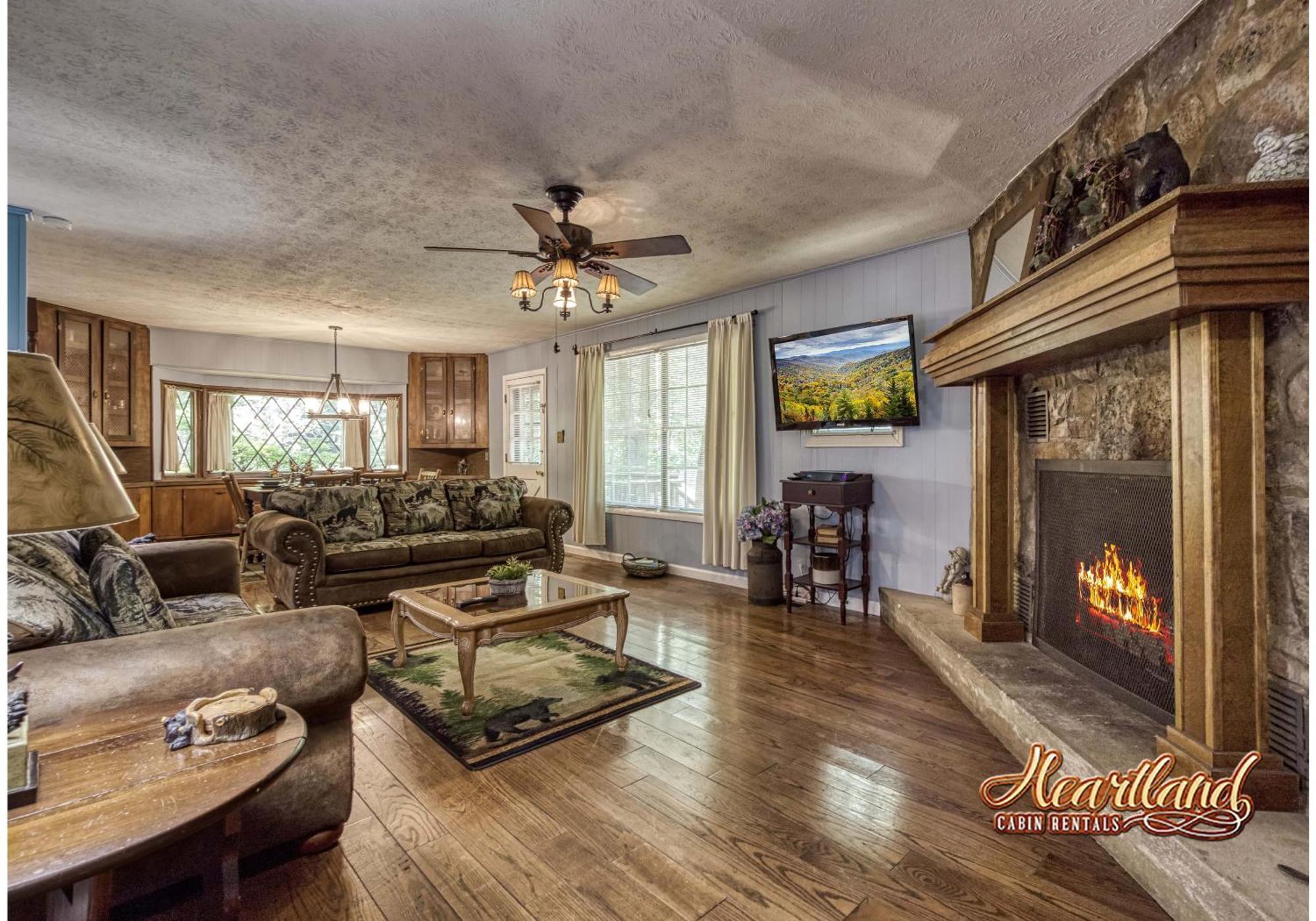 Villa Leprechaun Island à Gatlinburg Extérieur photo